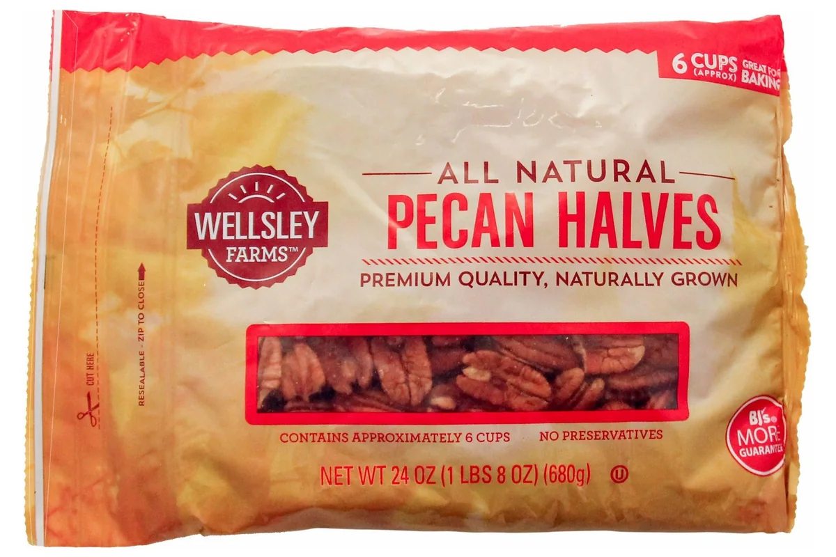 Wellsley Farms Pecan Halves, 24 oz bag