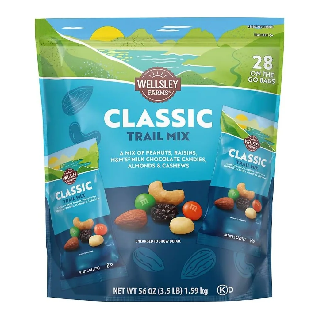 Wellsley Farms Classic Trail Mix Snack Packs, box of 28 packs
